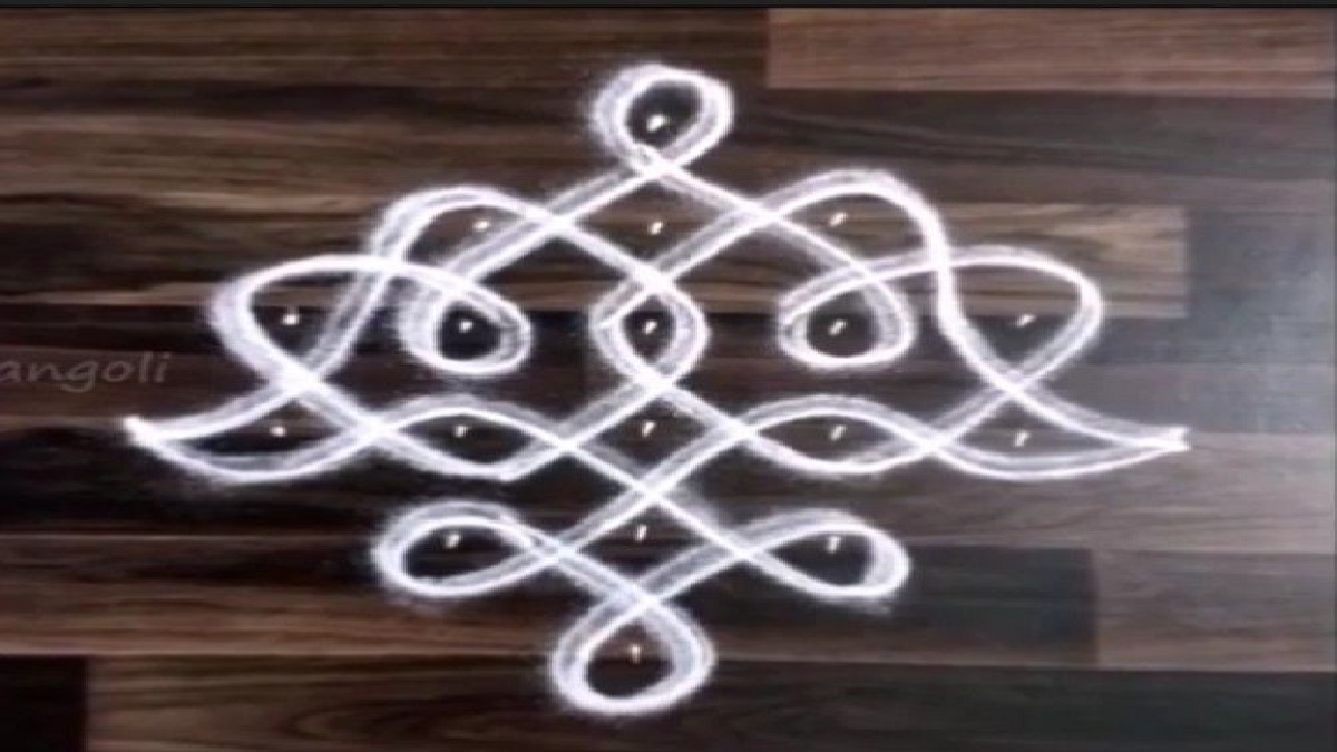 Draw Rangoli In Front Of The Door Everyday Lakshmi Will Never Get Angry Nrrd