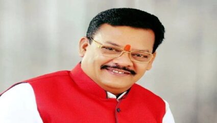 आमदार संजय शिरसाट यांना हृदयविकाराचा झटका; आयसीयूत उपचार सुरु, प्रकृती स्थिर