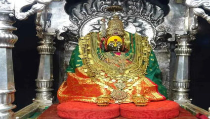 नवरात्रीच्या काळात तुळजाभवानी मंदिरात ‘इतक्या’ कोटींचं दान