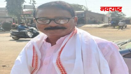 म्हसवडमध्ये रस्ते डांबरीकरणाचा शुभारंभ; विजय सिन्हा यांची माहिती