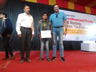 बार्शीच्या शिरपेचात मानाचा तुरा ; प्रसन्न जगदाळेस फिडे मानांकन