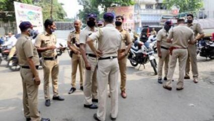 हॉटेलमध्ये कर्मचाऱ्यांना मारहाण भोवली; तीन मद्यपी पोलीस निलंबित