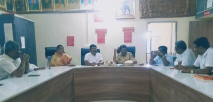 तमाशापेक्षा स्पर्धा परीक्षा केंद्र उभारा ; पीआय नारायण पवार यांचे प्रतिपादन