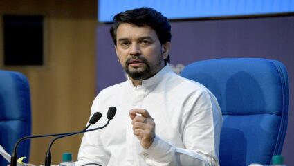 ‘आम्ही मिळून लढू’, केंद्रीय मंत्री अनुराग ठाकुर यांचे कल्याण लोकसभा लढण्याचे संकेत, डोंबिवलीला दिली भेट
