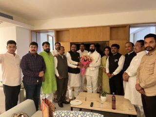 सीमा वादावर शिंदे गटातील खासदार उद्या गृहमंत्री अमित शहांची भेट घेणार