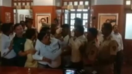 शिंदे-ठाकरे गटात मुंबई महापालिकेत झालेल्या राड्यानंतर आयुक्तांचा मोठा निर्णय, ठाकरे गट आक्रमक, वाद कुठपर्यंत जाणार?