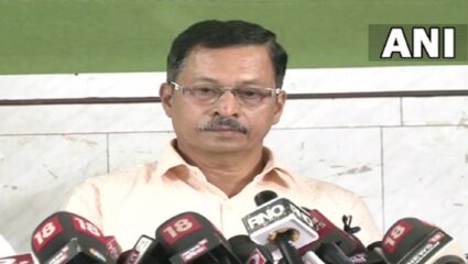 आफताबला कठोर शिक्षा द्या, त्याच्या कुटुंबीयाचीही चौकशी करा, श्रद्धाच्या वडिलांची मागणी