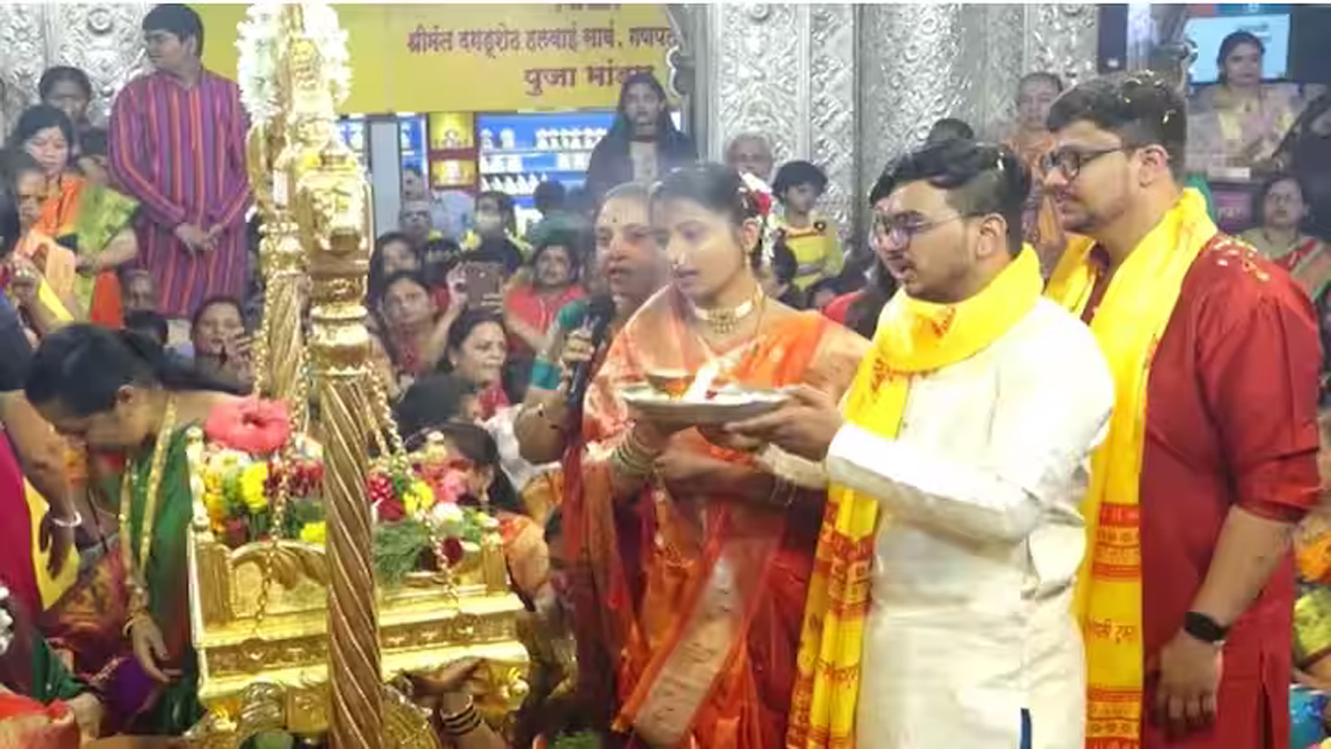 दगडूशेठ हलवाई मंदिराचा पेशवाई थाट, गणेशजन्म सोहळ्यासाठी ‘इतक्या’ तोळ्यांचा सोन्याचा पाळणा