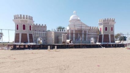 राजस्थानमध्ये शाही लग्न… स्कॉटलंडचा किल्ला बांधला, १० हजार पाहुण्यांसाठी संपूर्ण गावच बदललं!