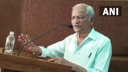 श्रीराम सीतेसोबत बसून दारू प्यायचे, तो आदर्श कसा? कन्नड लेखक के एस भगवान बरळले! नव्या वादाला तोंड फुटणार?