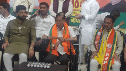 कसबा पोटनिवडणुकीत खासदार गिरीश बापट ऑक्सिजन सिलिंडरसह प्रचारसभेत, रासनेंसाठी मोठी फिल्डिंग, बापट म्हणाले..