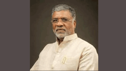 उमेदवारी मागे घेण्यासाठी दाभेकरांना थेट दिल्लीतून फोन; जाणून घ्या नेमकं काय झालं…