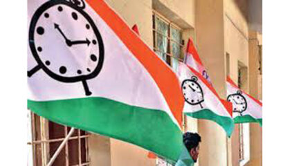 मंचर कृषी उत्पन्न बाजार समिती निवडणूक : राष्ट्रवादी काँग्रेस जिंकूनही बंडखोरानेच खाल्ला भाव