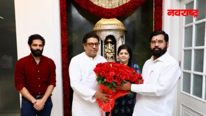 मालेगावात उद्धव ठाकरेंची सभा अन् मुख्यमंत्री एकनाथ शिंदे सहकुटुंब राज ठाकरेंच्या घरी, राजकीय चर्चेला उधाण