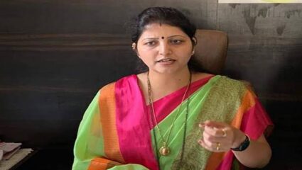 विधवा महिलेसाठी पूर्णांगी शब्द वापरण्यात यावा, राज्य महिला आयोगाची राज्य सरकारकडे शिफारस; रूपाली चाकणकर यांची माहिती