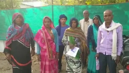 मुलाच्या प्रेम प्रकरणाची शिक्षा बापाला! मुलीच्या कुटुंबियांनी केलेल्या मारहाणीत वडिलांचा मृत्यू झाल्याचा आरोप, गळफास घेतलेल्या अवस्थेत आढळले घरात