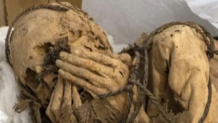 ही काय भानगड आहे? 26 वर्षीय व्यक्तीच्या बॅगमध्ये 800 वर्षांची गर्लफ्रेंड, पेरुमधील ही विचित्र घटना एकदा वाचाच