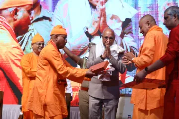 आजच्या तरुणांमध्ये स्वामी विवेकानंदांसारखा माणूस घडवा; राज्यपाल रमेश बैस यांचे प्रतिपादन