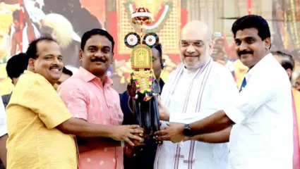 केरळात ‘कमळा’ची कसरत!