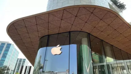 Apple ची भारतात रिटेल भरारी, बीकेसी मुंबईत थाटलेलं स्टोर कुणाचं ॲपलचं की अंबानींचं? वाचा नेमकं प्रकरण