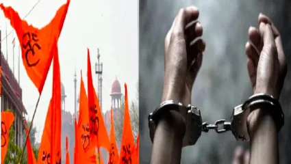 दिल्लीत भगव्या ध्वजाचा अपमान केल्याप्रकरणी एका व्यक्तीला अटक; VIDEO सोशल मीडियावर व्हायरल