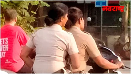 मुंबईत विना हेल्मेट दोन महिला पोलीस स्कूटीवर झाल्या स्वार, फोटो व्हायरल होताच वाहतूक पोलिसाने…