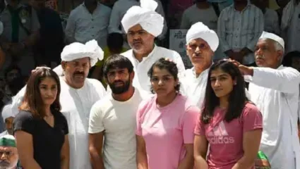 अखेर कुस्तीपटूंच्या संघर्षाला यश, दिल्ली पोलिस ब्रिजभूषण सिंह यांच्याविरोधात एफआयआर दाखल करणार