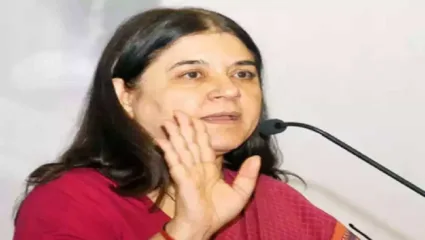 इस्कॉनकडून मेनका गांधींना 100 कोटी रुपयांची मानहानीची नोटीस ; म्हणाले, “जगभरातील भाविक..