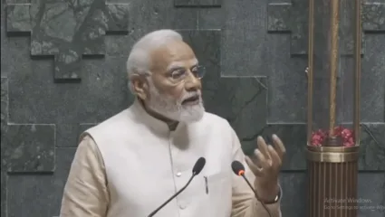 ‘हे फक्त संसद भवन नाही तर 140 कोटी जनतेच्या आकांक्षाचे, स्वप्नांचे प्रतिबिंब’; नव्या संसदेच्या उद्घाटनानंतर पंतप्रधान मोदींचं विधान