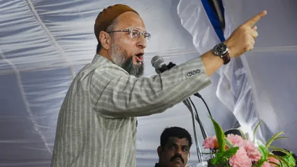 हिंमत असेल तर चीनवर सर्जिकल स्ट्राईक करा, असदुद्दीन ओवैसींचं भाजपला आव्हान