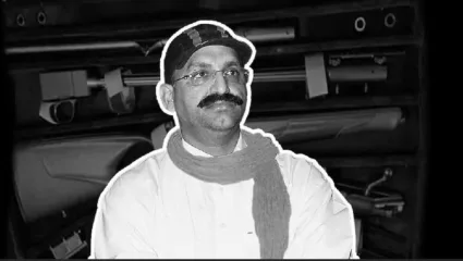 ‘शेर-ए-पूर्वांचल’, उत्तरप्रदेशमध्ये कॉन्स्टेबलनं ठेवलं माफिया मुख्तार अन्सारीचं व्हॉट्सॲप स्टेटस, आता कारवाईची टांगती तलवार!