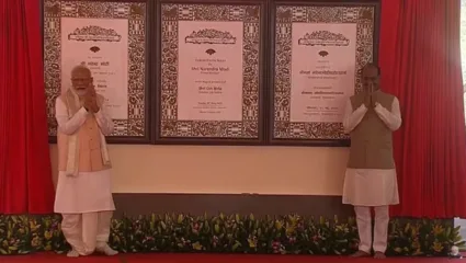 देशाला मिळाली नवी संसद! भव्य दिव्य सोहळ्यात संसदेच्या नवीन इमारतीचं पंतप्रधान मोदींच्या हस्ते उद्घाटन, लोकसभेत सेंगोल स्थापित