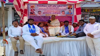 ग्रामीण भागातील मुलभूत प्रश्नांसाठी रिपाइं(आ)चे आमरण उपोषण सुरु, रिपाइं आक्रमक; समस्या सुटत नाहीत तोपर्यत माघार घेणार नसल्याचा महिला जिल्हाध्यक्षाचा निर्धार