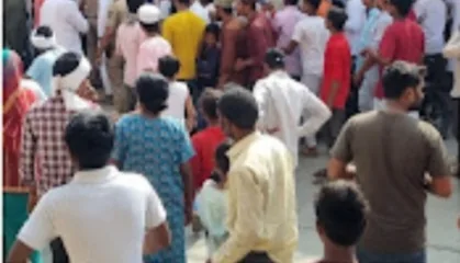 धक्कादायक! परळीत लग्न समारंभात दोन गटात तुफान राडा ; एक जण ठार , अनेक जखमी