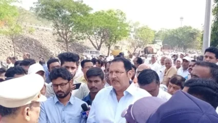 साताऱ्यात बाजार समितीच्या भूमिपूजनावरून राडा; दोन्ही राजे आमनेसामने, उदयनराजेंचा विरोध झुगारून शिवेंद्रराजेंनी केलं भूमिपूजन