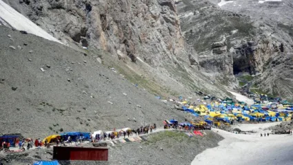 अमरनाथ यात्रा उद्यापासून, यात्रेकरुंचा पहिला गट रवाना, पहिल्या दिवशी 2189 भाविकांना मिळालं टोकन, 62 दिवस चालणार यात्रा