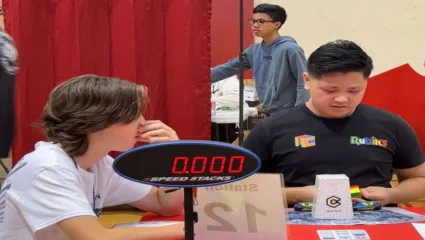 कौतुकास्पद – ऑटिझमग्रस्त मॅक्स पार्कचा 21 व्या वर्षी वर्ल्ड रेकॉर्ड, फक्त ‘इतक्या’ सेकंदात सोडवला रुबिक क्यूब, पाहा Video