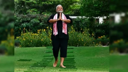 वयाच्या ७२ व्या वर्षीही एकदम Healthy आहेत नरेंद्र मोदी, दिवसाची सुरुवात करतात योगाने; जाणून घ्या त्यांचा Diet Plan