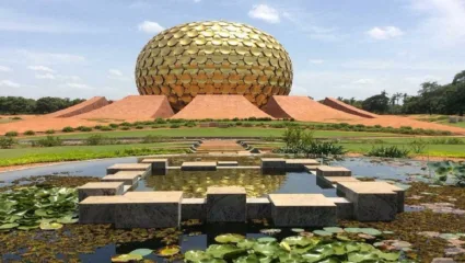 महर्षि अरविंदांची पाँडिचेरी !