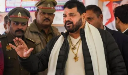 ब्रृजभूषण अखेरीस कायद्याच्या कचाट्यात!