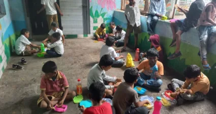 जिल्हा परिषद प्राथमिक शाळेमध्ये शिक्षकांची कमतरता, शाळेची परिस्थिती तळ्यात मळ्यात; शिक्षकांच्या कमतरतेमुळे विद्यार्थी शिक्षणापासून वंचित
