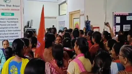 भोपरमधील शाळेत भाजप महिला कार्यकर्त्यांचा गोंधळ, स्टाफसोबत धक्काबुक्की, काय आहे कारण?