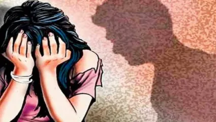 तरुणाने बुरखा घालून मुलीला शाळेतून नेले, रेस्टॉरंटमध्ये केला बलात्कार; कशी उघडकीस आली घटना?