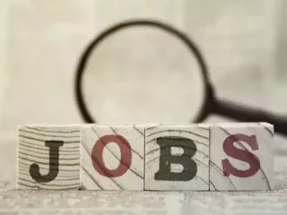 नोकरीवरून काढल्याने 60 लाखांची भरपाई; तब्बल 26 वर्षांच्या लढाईनंतर मिळाला विजय