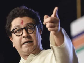 “…जर पुन्हा असं महाराष्ट्रात घडलं तर गालावर वळ उठतील”, मुलुंडमधील प्रकारानंतर मनसे अध्यक्ष राज ठाकरे यांचा इशारा, ट्विटमध्ये काय?