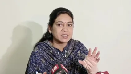 दादा आणि साहेब यापैकी एकाची निवड करणं म्हणजे जीवन मरणाचा प्रश्न, आमदार सरोज अहिरेंसमोर मोठा पेच
