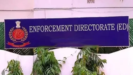 दिल्ली दारू धोरण प्रकरणी, ED च्या सहाय्यक संचालकाला 5 कोटींची लाच घेताना अटक!