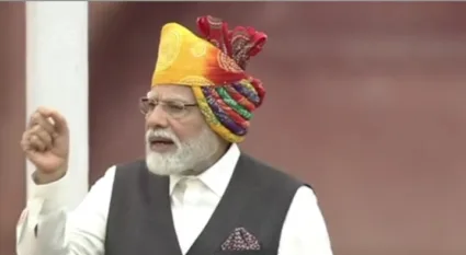 नव्या आत्मविश्वासाने देश पुढे जातोय, संपूर्ण जग भारताकडे आशेने पाहतोय : पंतप्रधान मोदी