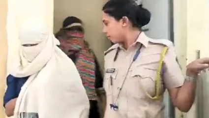 साखरपुड्यात नवरीचे दागिने आणि रोकड पाहून दोघींची फिरली नियत; दोन ब्यूटीशियन महिलांनी केली चोरी, सीसीटीव्हीच्या आधारे दोघींना अटक