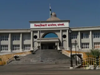 पाणी द्या अन्यथा कर्नाटकात जाऊ! पाणी प्रश्न जत तालुक्यातील जनतेचे ९ आगस्ट रोजी सांगली जिल्हाधिकारी कार्यालय समोर ठिय्या आंदोलन
